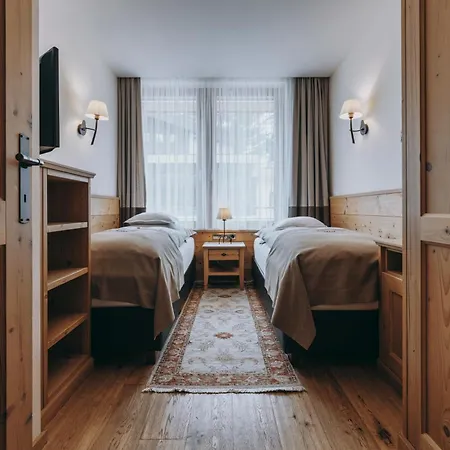 Anna Maria Lägenhetshotell 4*